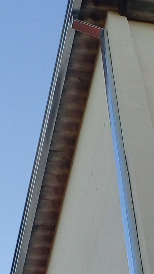 empresa especializada em calhas telhados estruturas metalicas steel frame coifas dutos pingadeiras