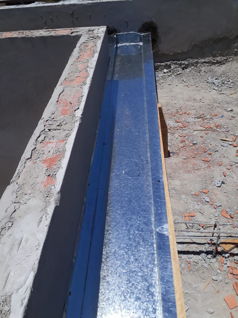 empresa especializada em calhas telhados estruturas metalicas steel frame coifas dutos pingadeiras